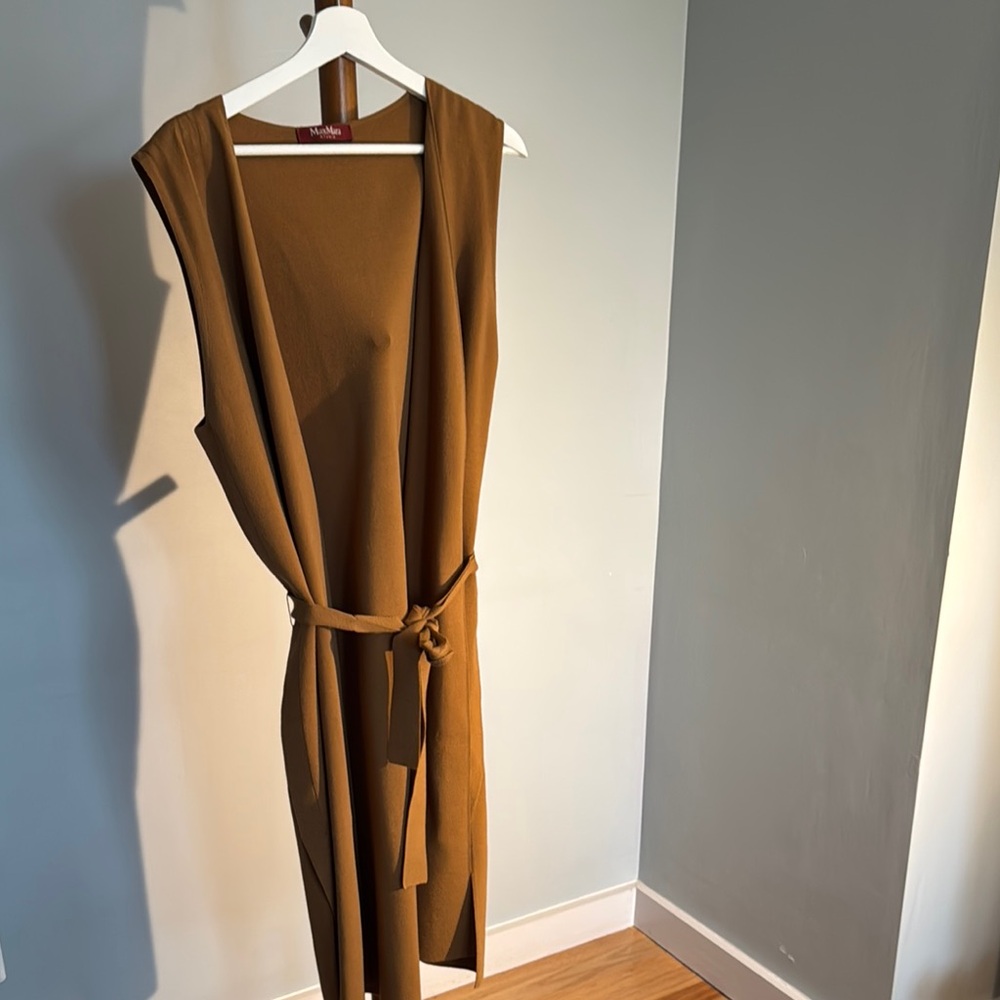 MaxMara Brown Sleeveless V-Neck Sheath Vest